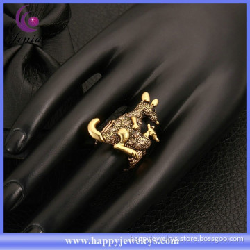 kangaroo ring design fashion jewelry gold plated rhinestone vintage diamond ring (KFSR029-G)